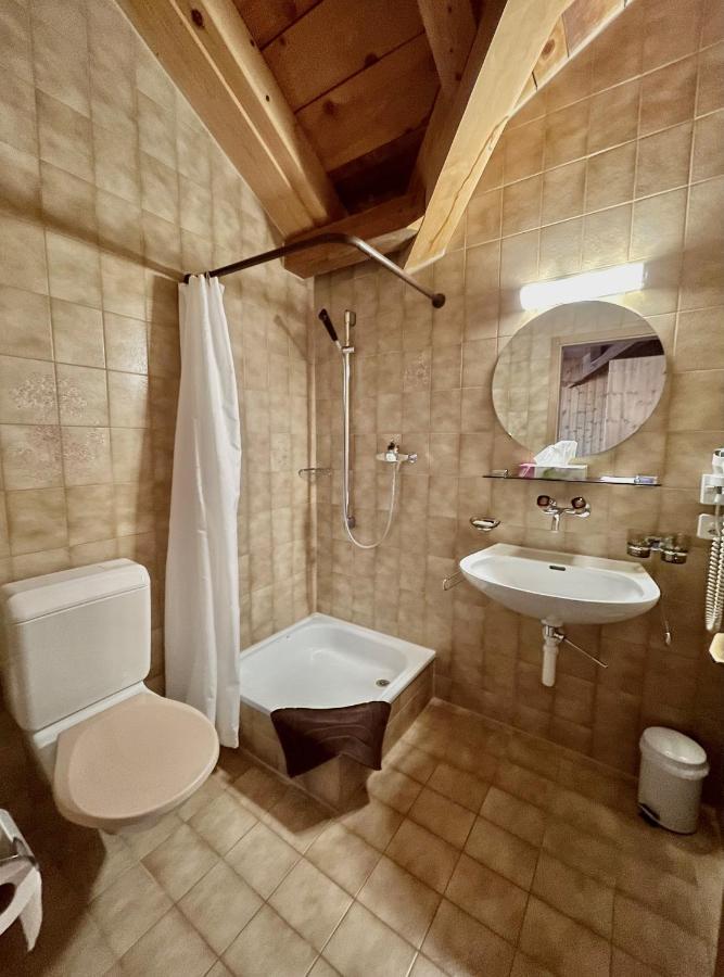 Hotel du Cheval Blanc La Neuveville Buitenkant foto